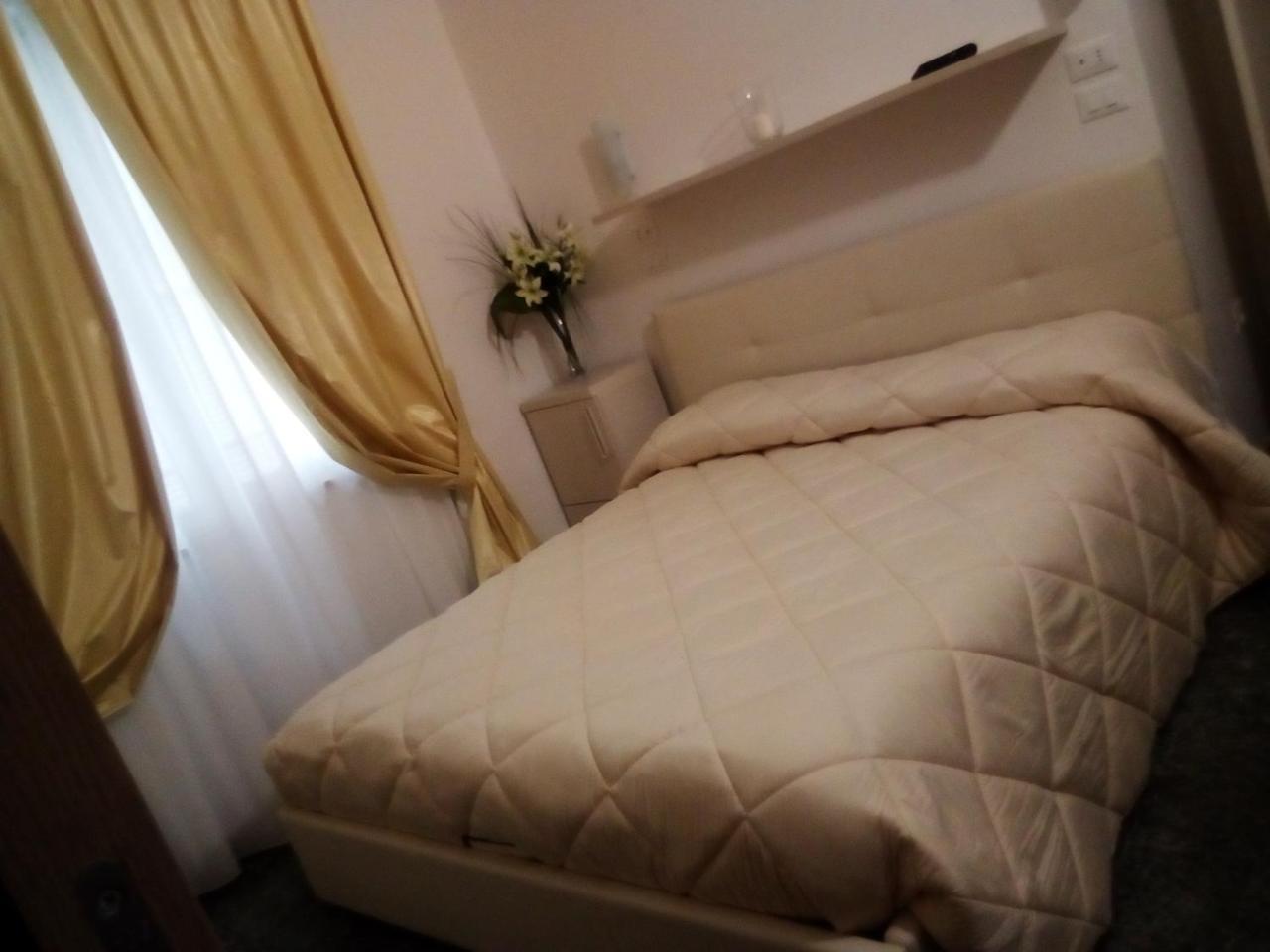 Officina Urban Sleep Bed and Breakfast San Benedetto del Tronto Eksteriør billede